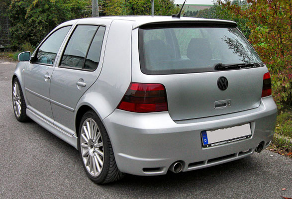 Volkswagen Golf IV R32