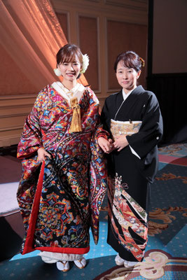大阪、神戸、京都、撮って出しエンドロール、写真撮影、記録ビデオ、おすすめ、結婚式moviesにお任せ。持ち込みカメラマン、外注カメラマン