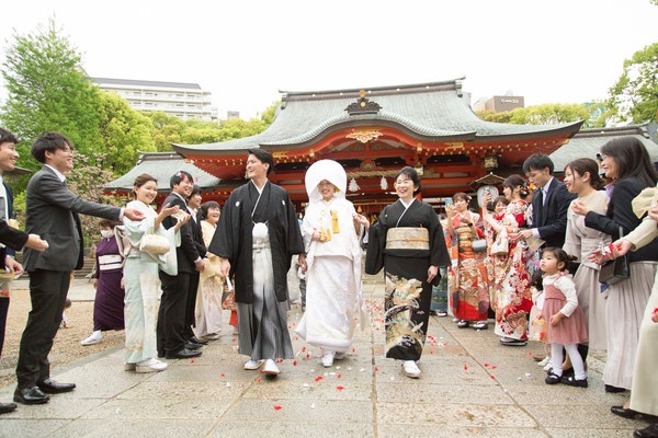 生田神社、神戸ポートピアホテル、大阪-神戸-京都での結婚式持ち込みカメラマンは結婚式moviesへお任せください- 記録ビデオ撮影-撮って出しエンドロール-写真スナップ撮影が40000円から