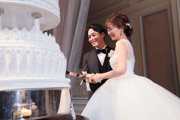 大阪、神戸、京都、撮って出しエンドロール、写真撮影、記録ビデオ、おすすめ、結婚式moviesにお任せ。持ち込みカメラマン、外注カメラマン