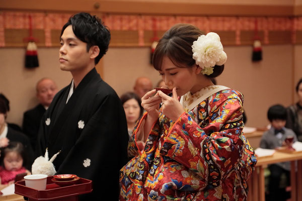大阪、神戸、京都、撮って出しエンドロール、写真撮影、記録ビデオ、おすすめ、結婚式moviesにお任せ。持ち込みカメラマン、外注カメラマン