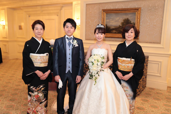 大阪、神戸、京都、撮って出しエンドロール、写真撮影、記録ビデオ、おすすめ、結婚式moviesにお任せ。持ち込みカメラマン、外注カメラマン