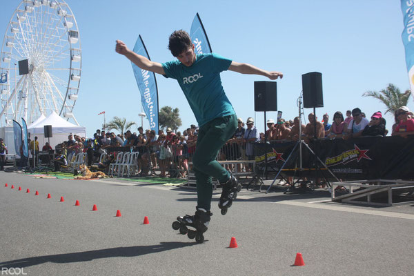 ROOL - Teddy Thierry - Slalom sur une roue en démonstration