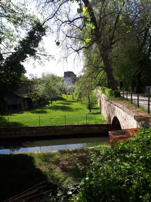 Ehemaliger Wassergraben vor der Stadtmauer