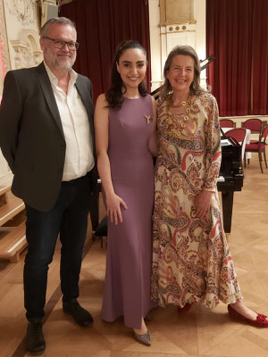 v.r.n.l.: Autorin: Sigrid Obermair, Pianistin: Ayan Mammadli