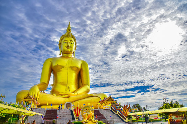 Wat Muang at Ang Thong 