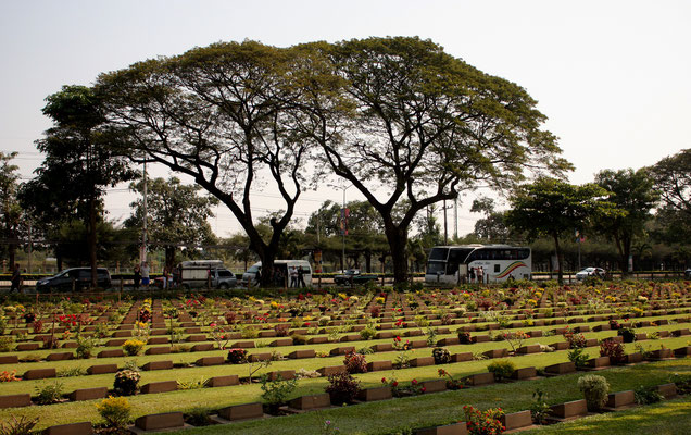  Don-Rak War Cemetery at Kanchanaburi City