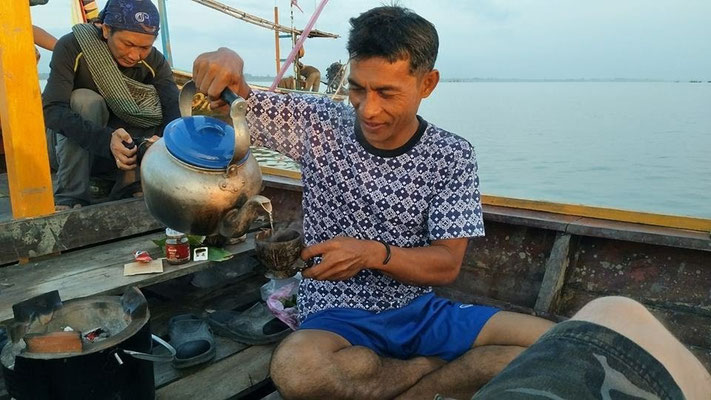 Coffee and snacks on the lake