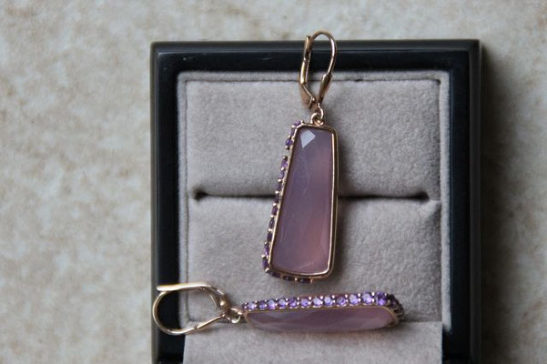 Amethyste seitlich gesetzt