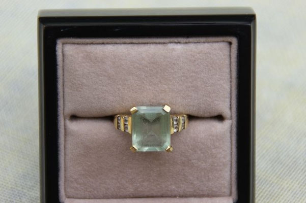 Grüner Amethyst, Brasilien, 12x10 mm, 4,20 ct