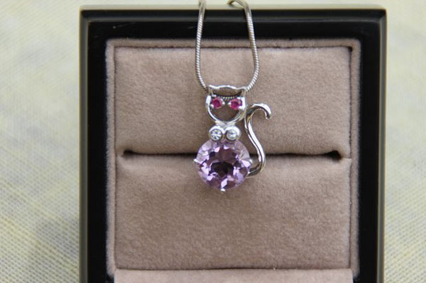 Amethyst Brasilien, 10 mm, 2,74 ct
