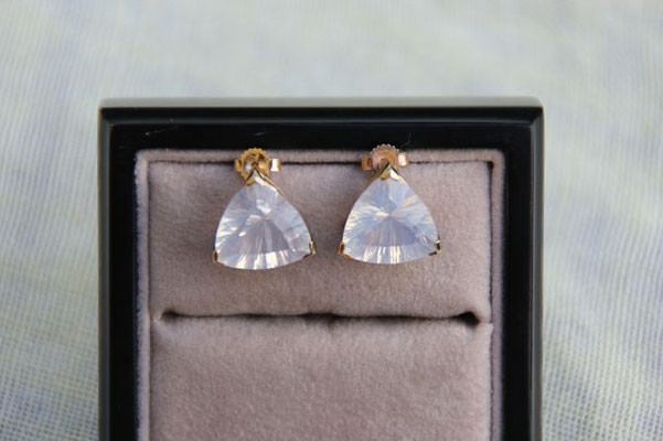 2x Mondblauer Quarz, Brasilien, 12 mm, 8,739 ct