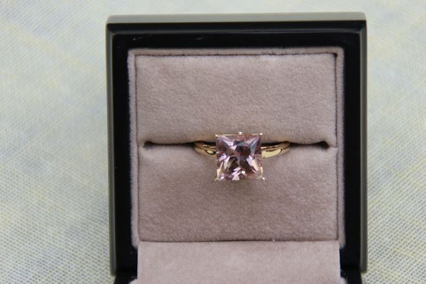 Anahi Ametrin, Bolivien, 10x10 mm, 4,55 ct