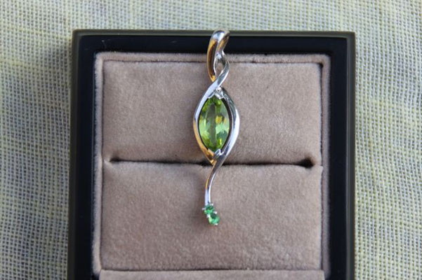 Peridot, China, 12x6 mm, 1,48 ct