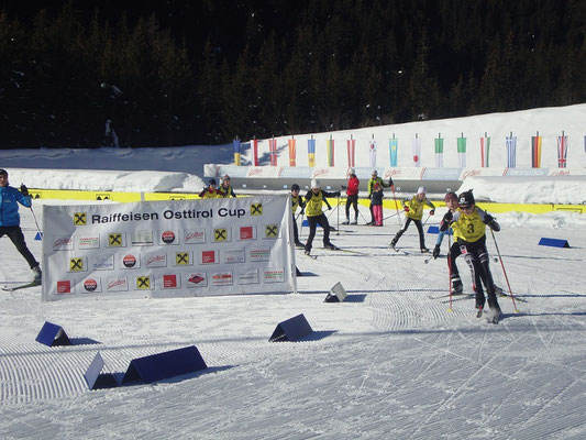 und für die erste Gruppe geht´s in die Startkurve