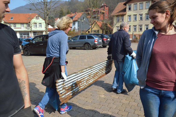 Frühjahrsputz in der Bergstadt Bad Grund (Foto: Lehmberg)