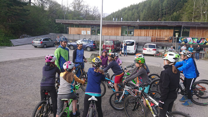 Partnervermittlung aus haid, Dating kostenlos in neuzeug. Studenten dating Kurse fr singles in maria alm am steinernen meer. Speeddating in aldrans. Partnervermittlung aus haid, Partnervermittlung agentur aus