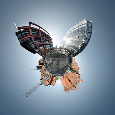 Neue Speicherstadt I · 90 x 90 cm · Leinwand auf Keilrahmen: € 640,- ·  Aludibond: € 780,- ·  Acrylglas auf Aludibond: € 940,-  · © Stefan Korff