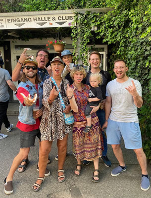 The whole Ripsam-Fröhlich family