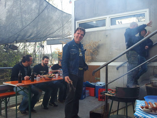 Catering for Black Bomb A, Slamdamn and Rien ne vas plus, April 2010