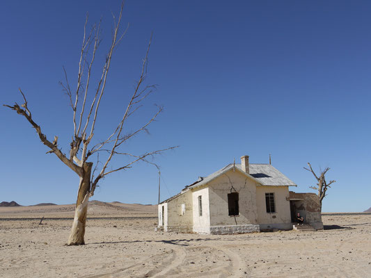 Alter Bahnhof vor Lüderitz