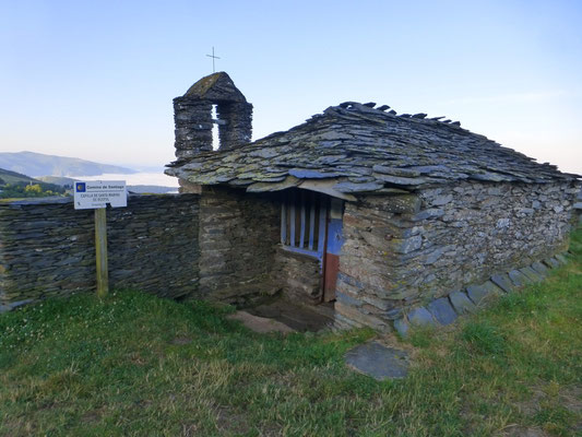 Une chapelle sur lecamino primitif