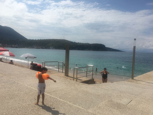 Promenade in Himare