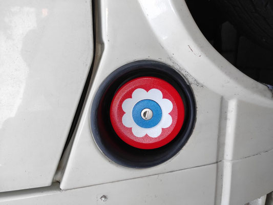 Tankdeckel mit Prilblume