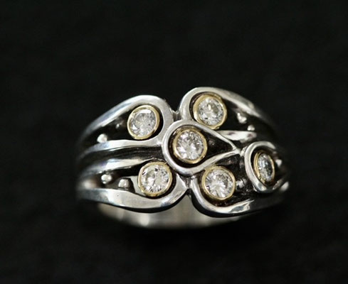 #ring #diamonds #bicolor #silverring