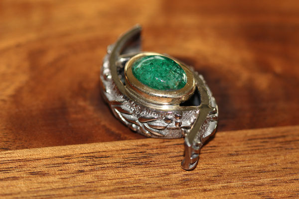 #pendant #emerald #bicolor