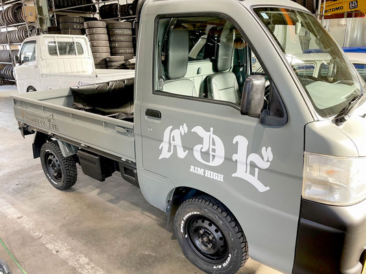 株式会社 バンビ様　社用車カッティングロゴ　　　　制作期間約1週間日(ロゴデータあり、施工まで）