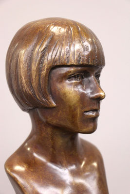 Sculpture-buste-statue-bronze-sulpteur-Langloys-Louise-Brooks