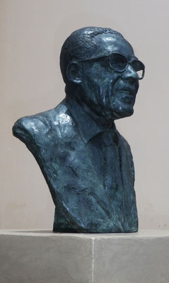 Sculpture-buste-statue-bronze-sulpteur-Langloys-Aimé-Césaire