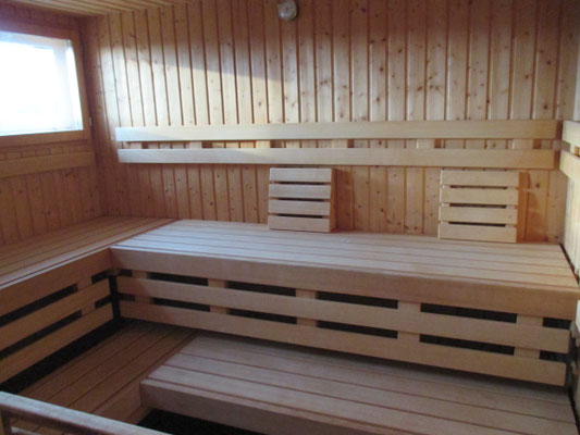Saune an der Umkleide 1