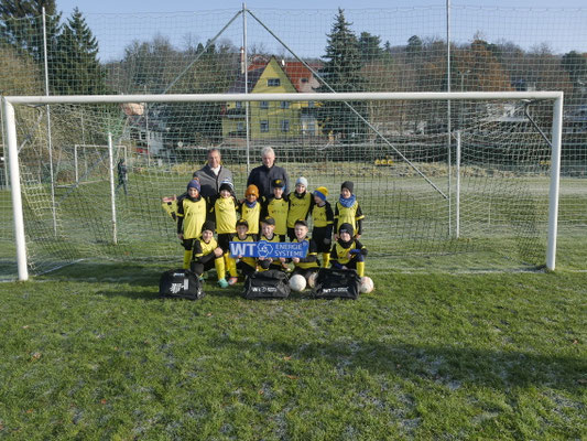 F-Juniorenmannschaft im November 2025