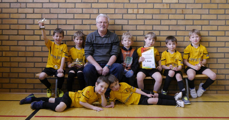 Die Fußballminis-Turniersieger beim DSSV Turnier 06.03.2016