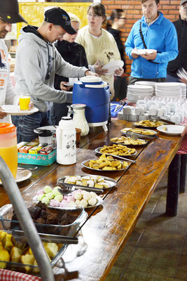 Kuchen, Kuchen, Kuchen - pures brasilianisches Hüftgold / Foto: Garfield72