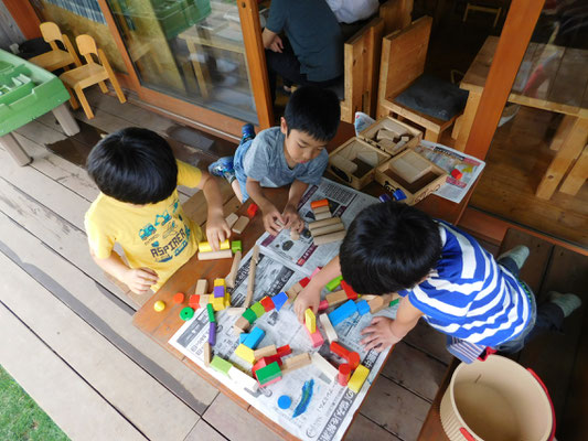 ダンゴムシ迷路 多摩市聖蹟ウィズチャイルドの学童 子育てカフェ