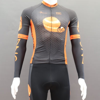 Custom Roubaix thermal cycle arm warmers with warm breathable fabric as part of a premium custom cycling kit.