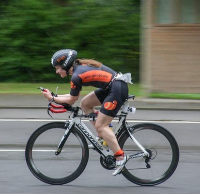 Epic Premium custom short sleeve triathlon WAFFLE speedsuit worn in competition showing elite race performance.