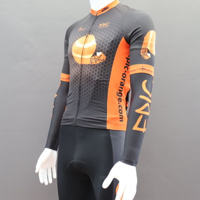 Custom printed Roubaix thermal cycling arm warmers with breathable flexible fabric for cooler riding conditions.