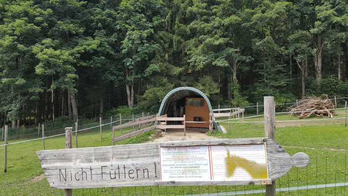 Eselweide mit Hinweisschilder
