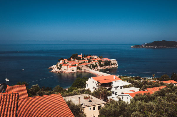 Die Insel Sveti Stefan in voller Schönheit