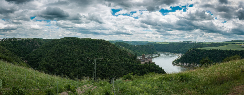 Dreiburgenblick oder Panorama Aufnahme mit Blick auf die Burg Katz