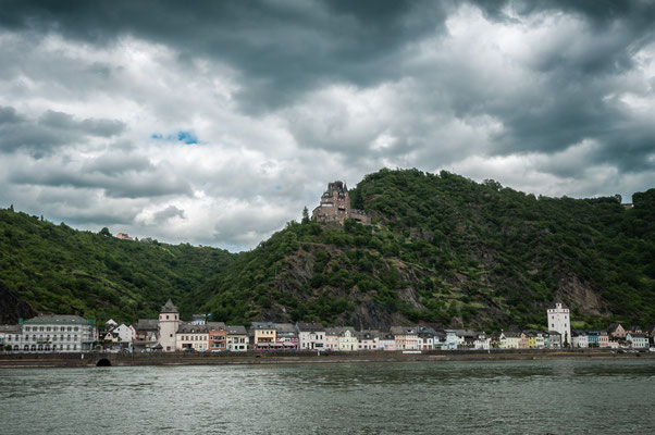 Von Oberwesel aus auf die gegenüberliegende Dörfer