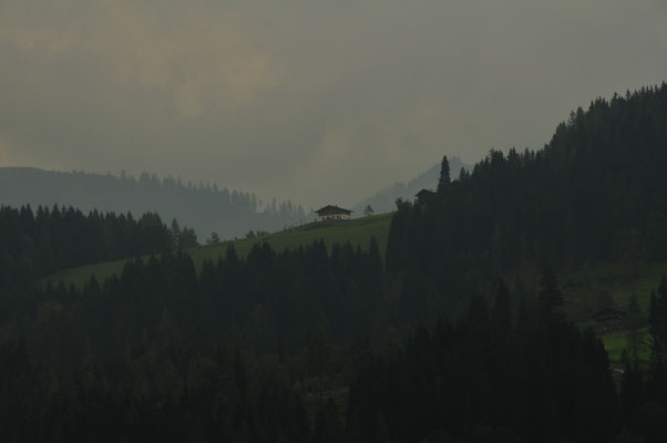 Haus mitten in den Alpen