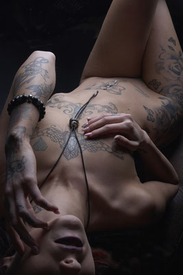 portrait studio bouloir nu artistique féminin
