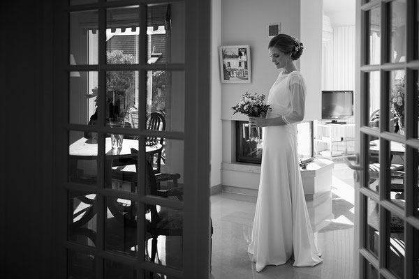 mariage pendant les préparatifs de la mariée la robe de mariée portrait de la mariée