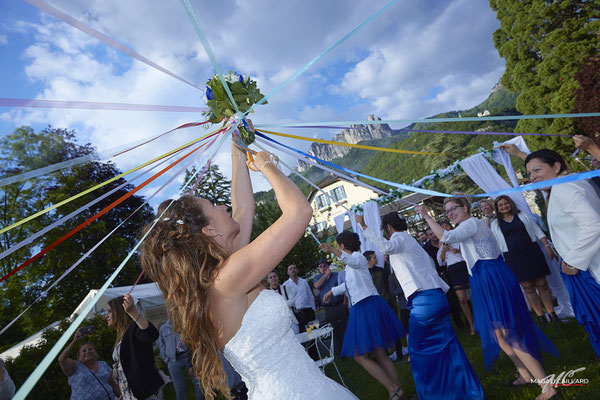 mariage vin d'honneur jeu du bouquet de la mariée cocktail