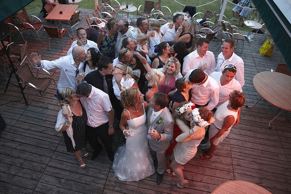 mariage vin d'honneur ambiance magique au bord du lac d'Annecy cocktail